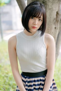 口述我和小莹吸乳